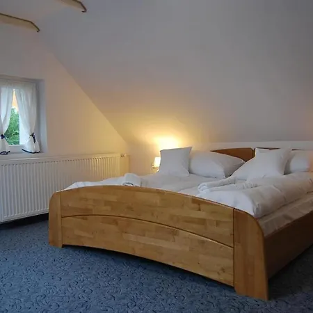 Karkonoska Przystan Motocyklowa U Lisa בית חווה *