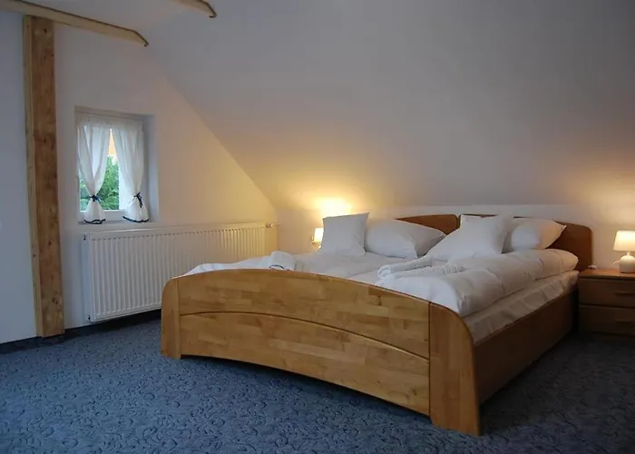 Karkonoska Przystań Motocyklowa U Lisa Gospodarstwo agroturystyczne *