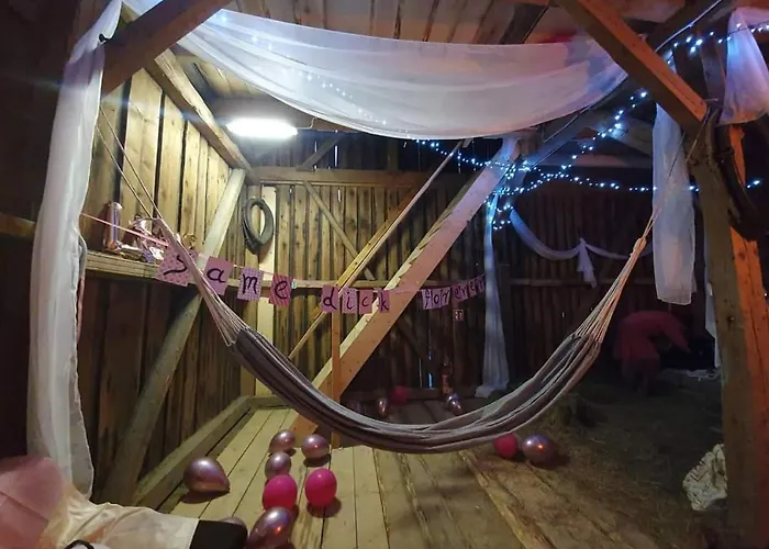 Karkonoska Przystań Motocyklowa U Lisa Gospodarstwo agroturystyczne Chmielen